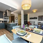 Zen Desenzanoloft Official Partner Homes & By Marriott Bonvoy アパート