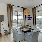 Zen Desenzanoloft Official Partner Homes & By Marriott Bonvoy アパート デセンツァーノ・デル・ガルダ