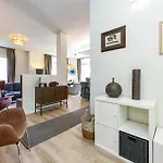 Zen Desenzanoloft Official Partner Homes & By Marriott Bonvoy * デセンツァーノ・デル・ガルダ
